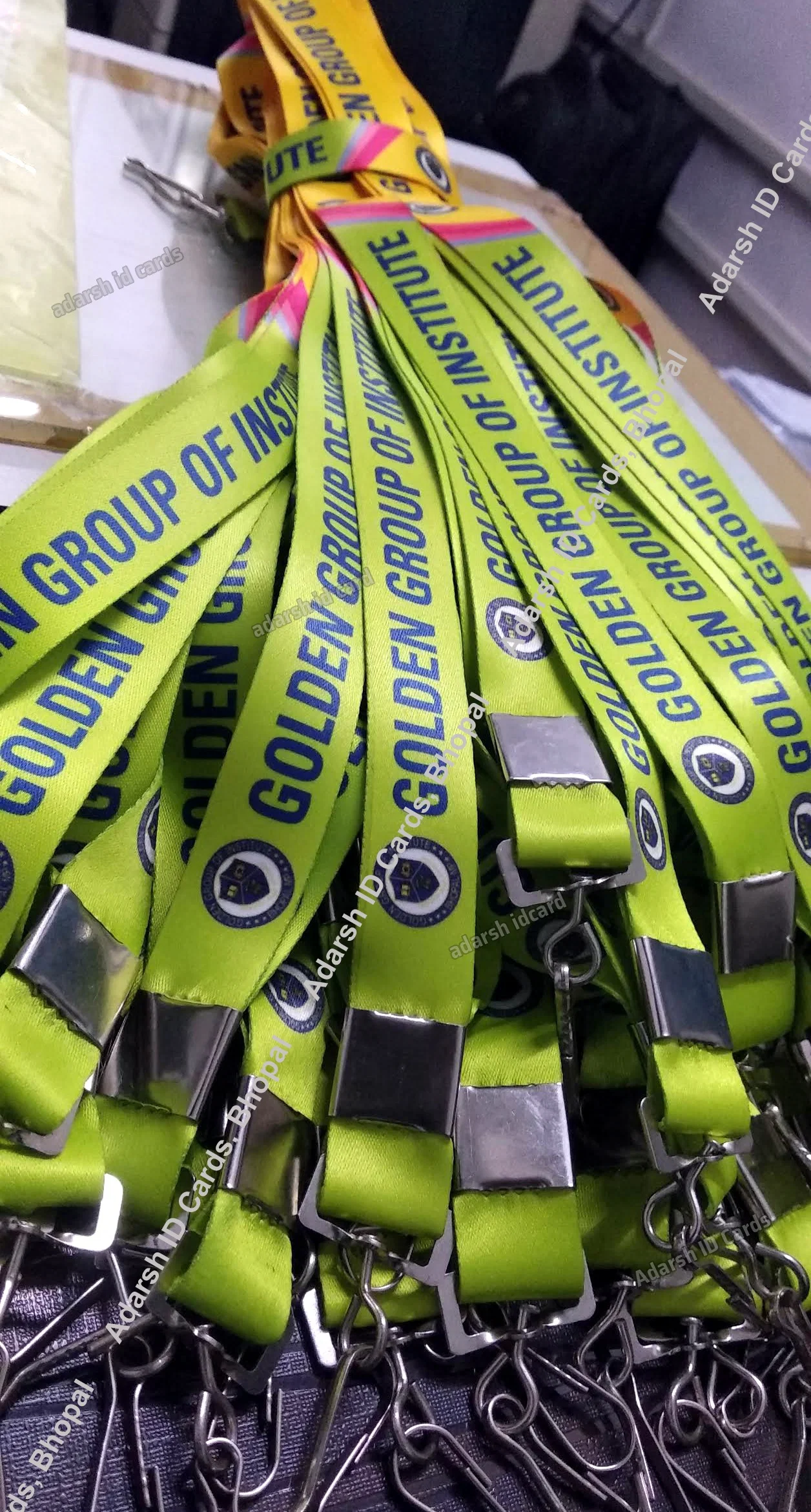 Lanyards 41DE9C