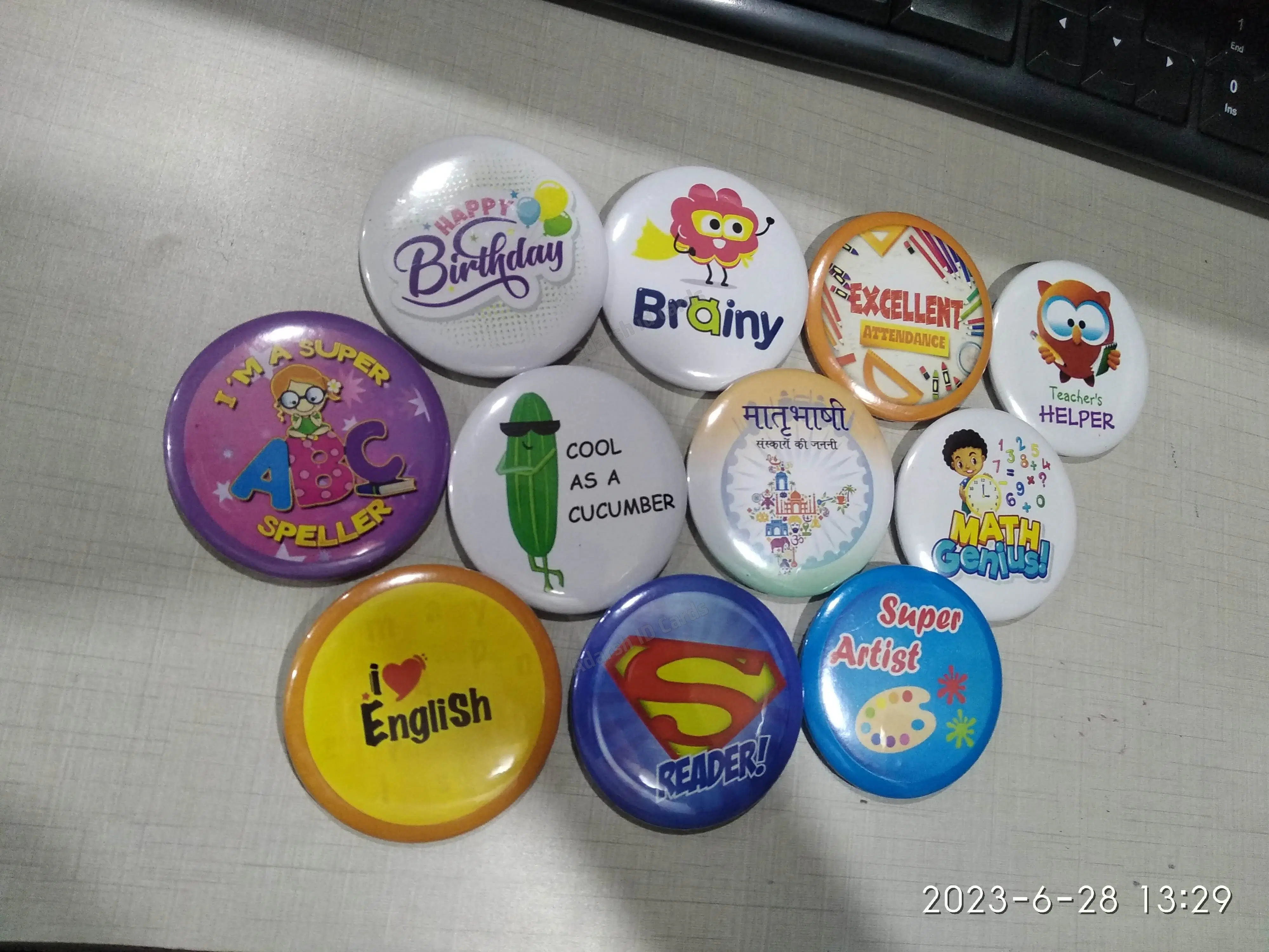 Badges D08D4D